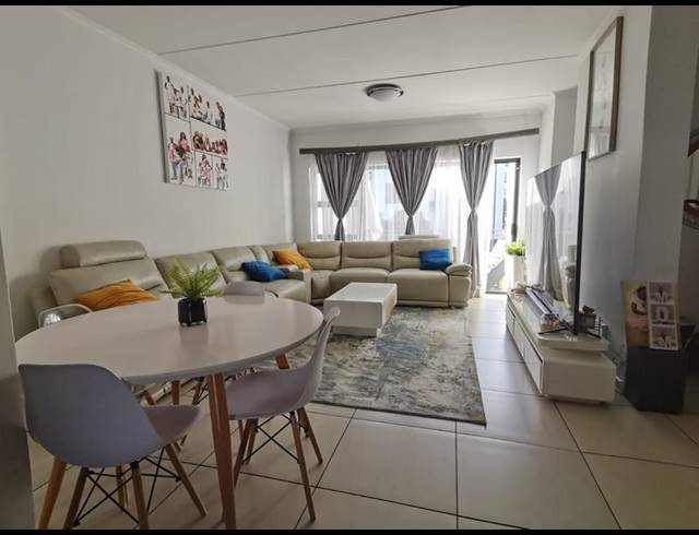 3 BEDROOM APARTMENT FOR SALE IN GREENSTONE HILL